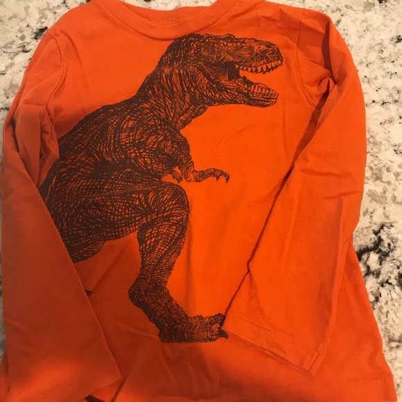 gap dinosaur shirt